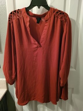 Rue + Women's Burnt Orange Color Blouse with Lattice Shoulders Sz 3X